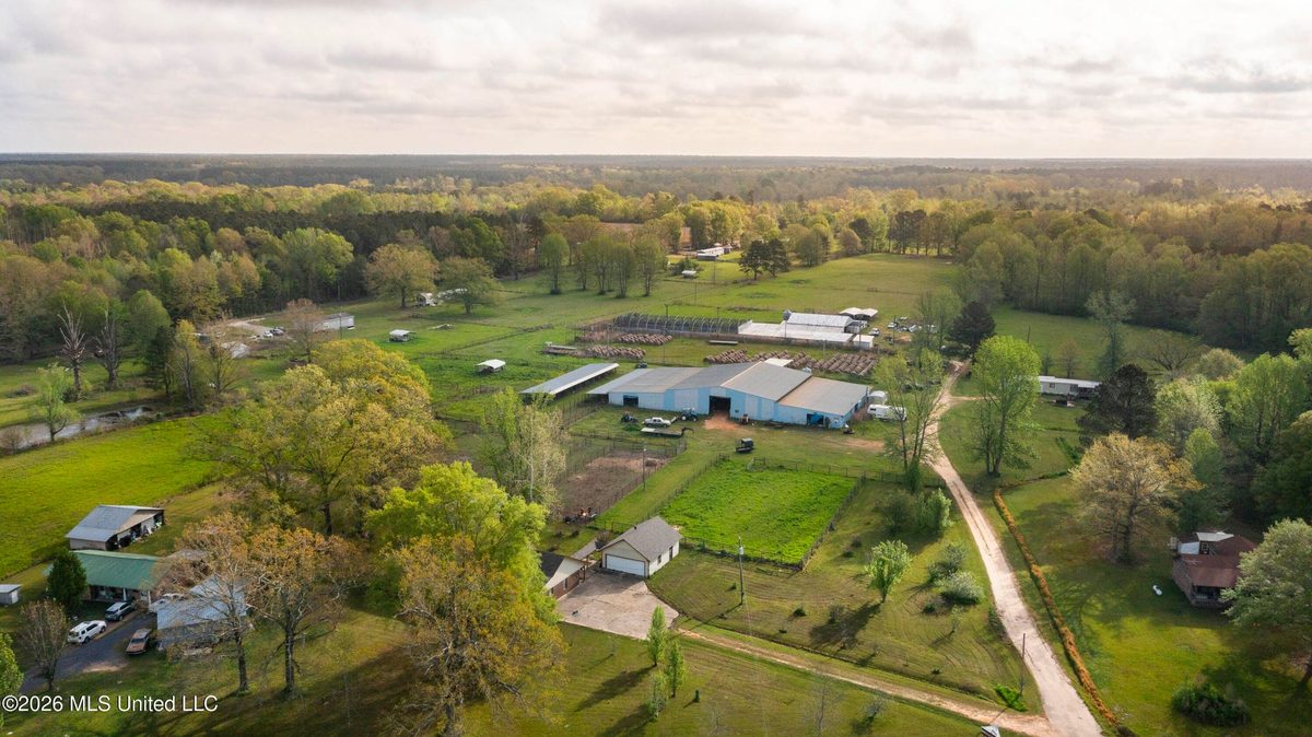 6455 HWY 13 N, Morton, MS
